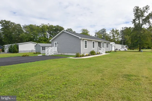 $419,500 | 33510 Deer Run Road, Selbyville, DE 19975