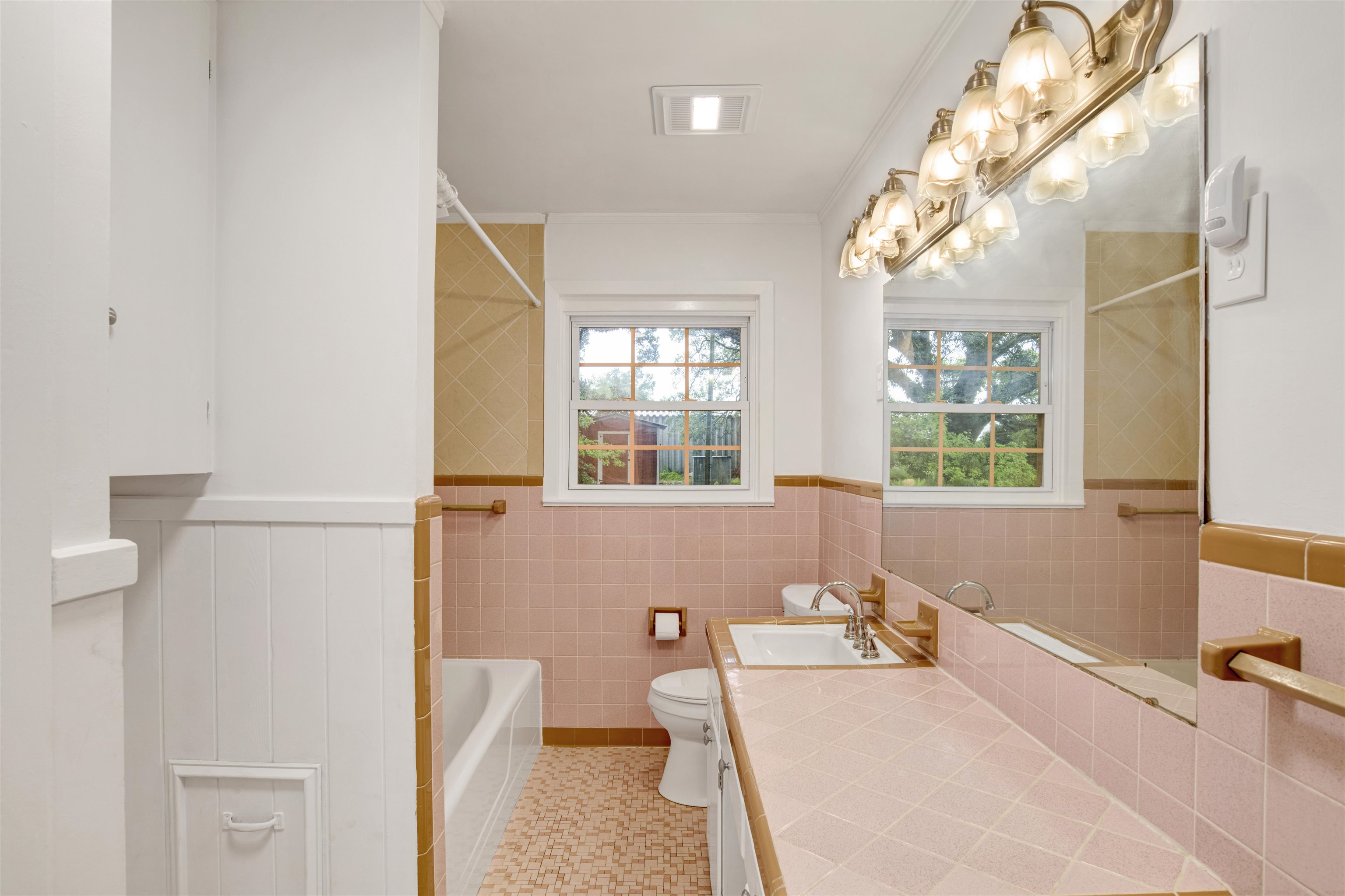18347 Underwood Road Foley, AL 36535 - Photo 19 of 40 Bathroom