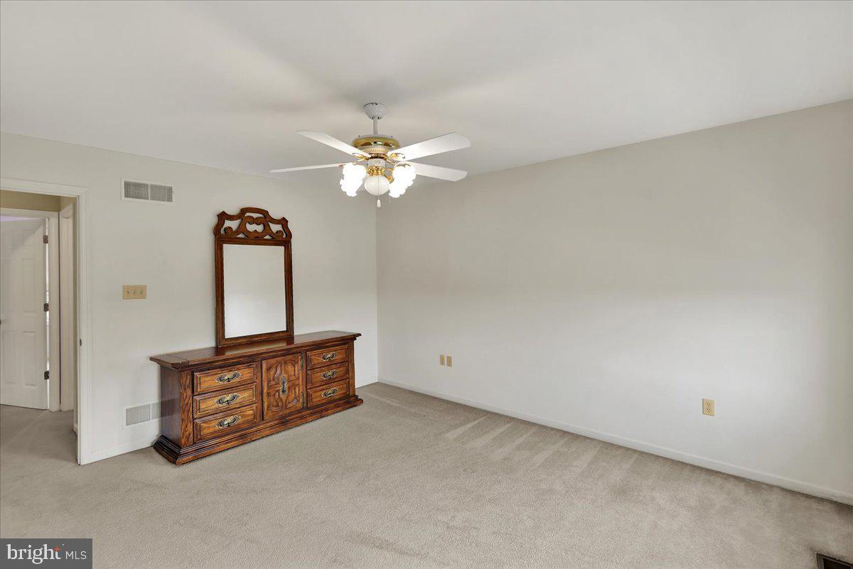 203 Barrington Drive Reading, PA 19607 - Photo 33 of 44 an empty room with windows
