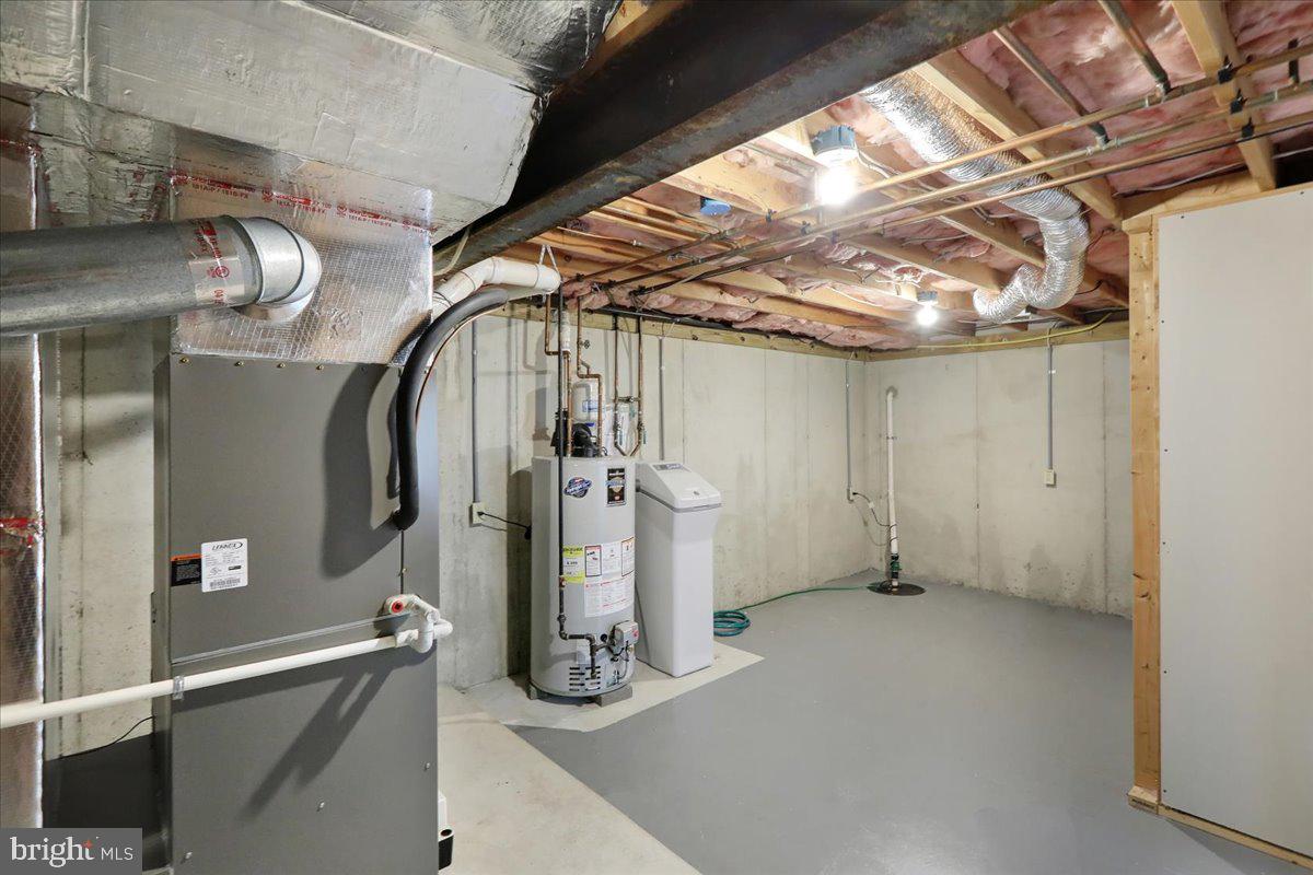 203 Barrington Drive Reading, PA 19607 - Photo 41 of 44 a view of empty room