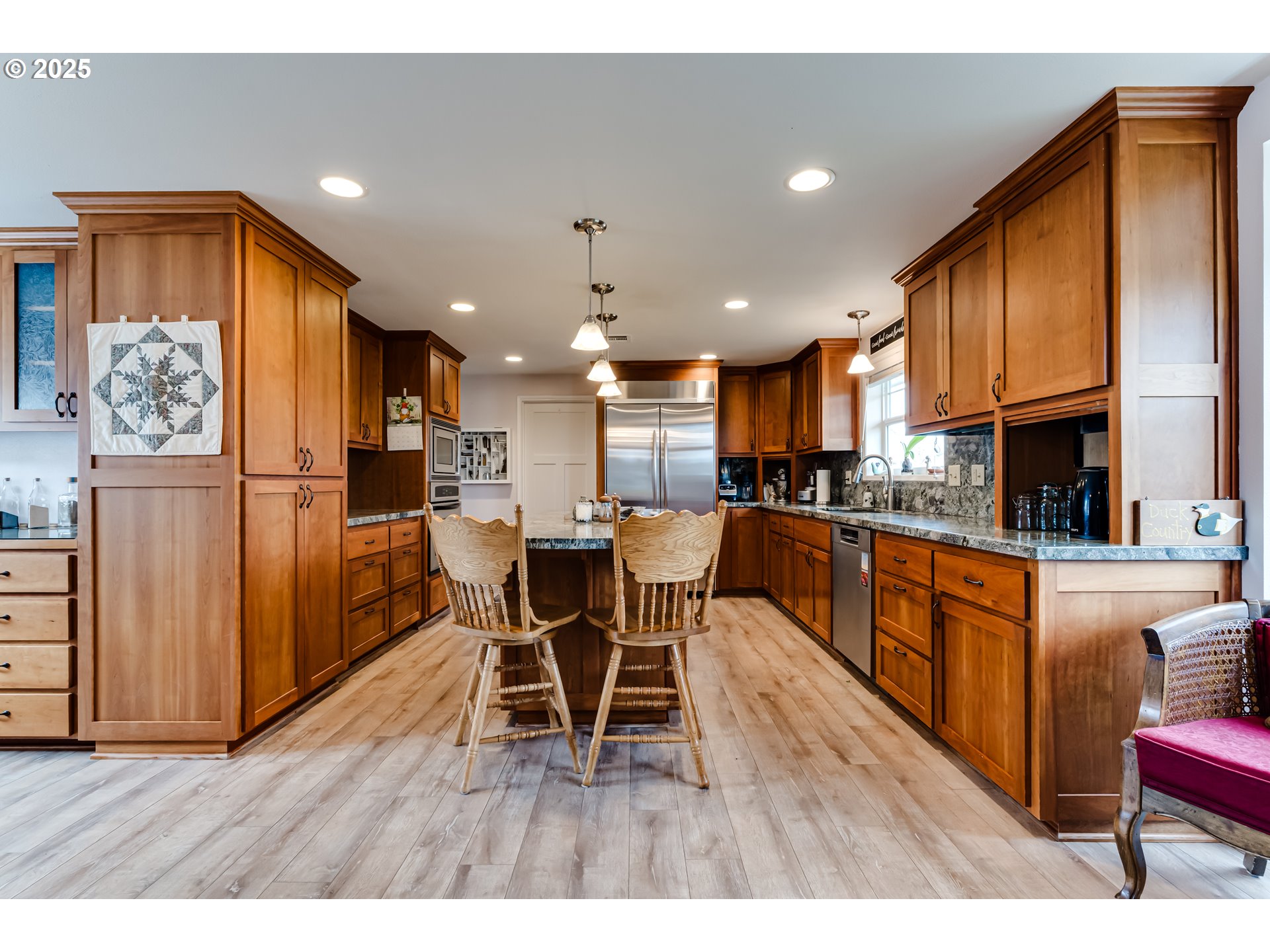 1595 Rambling Drive Springfield, OR 97477 - Photo 12 of 48