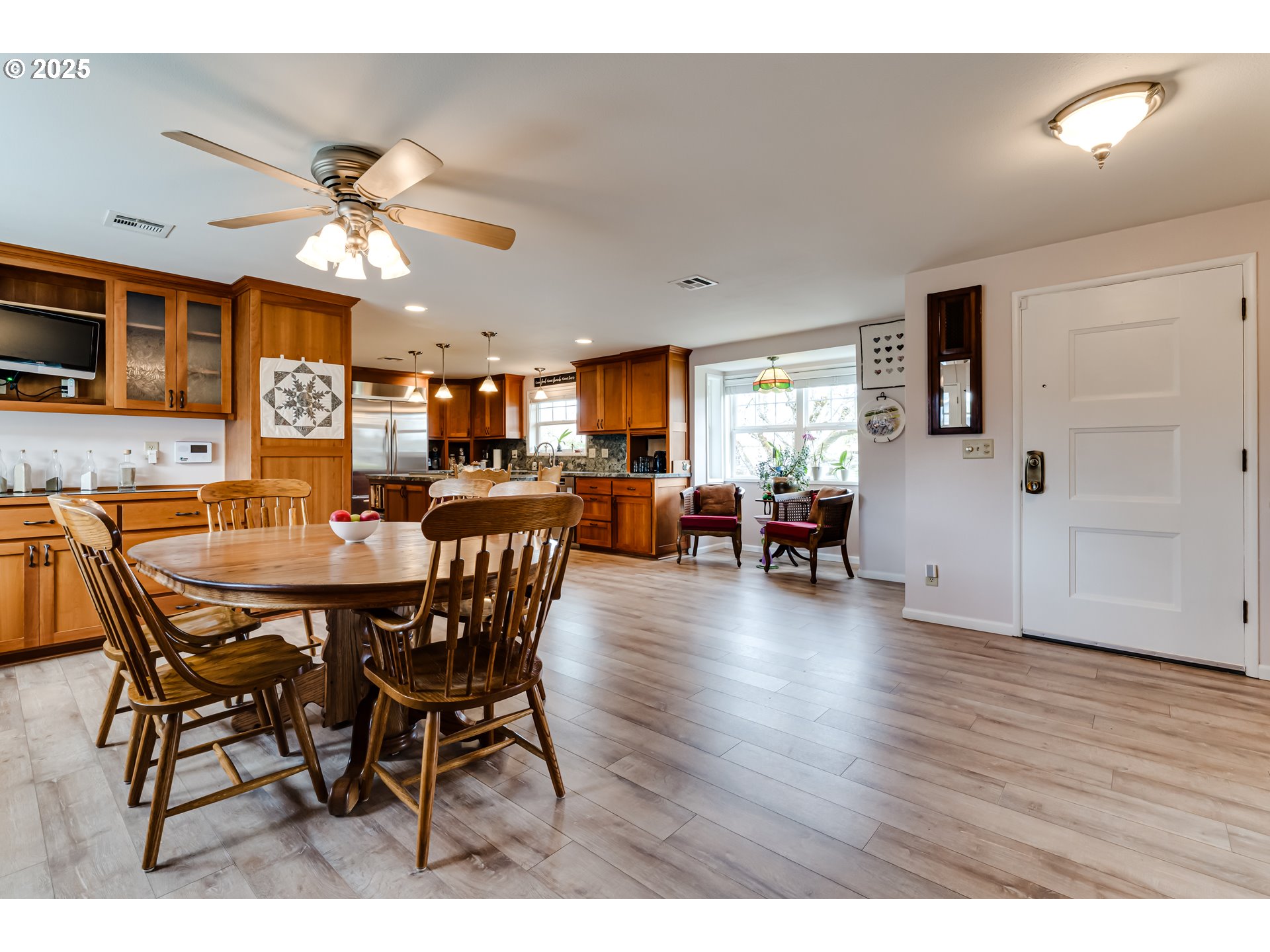 1595 Rambling Drive Springfield, OR 97477 - Photo 13 of 48