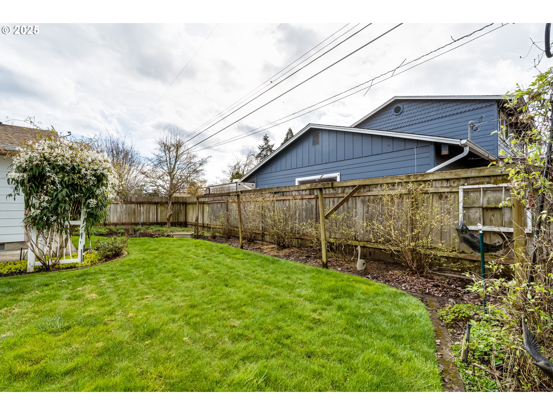 1595 Rambling Drive Springfield, OR 97477 - Photo 37 of 48