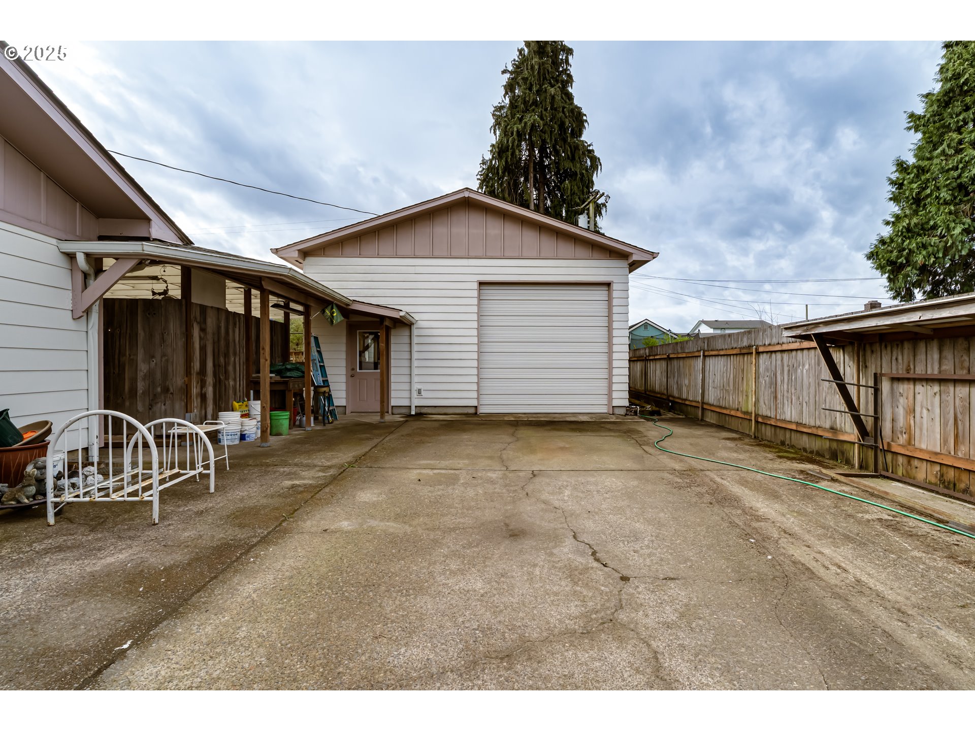 1595 Rambling Drive Springfield, OR 97477 - Photo 43 of 48