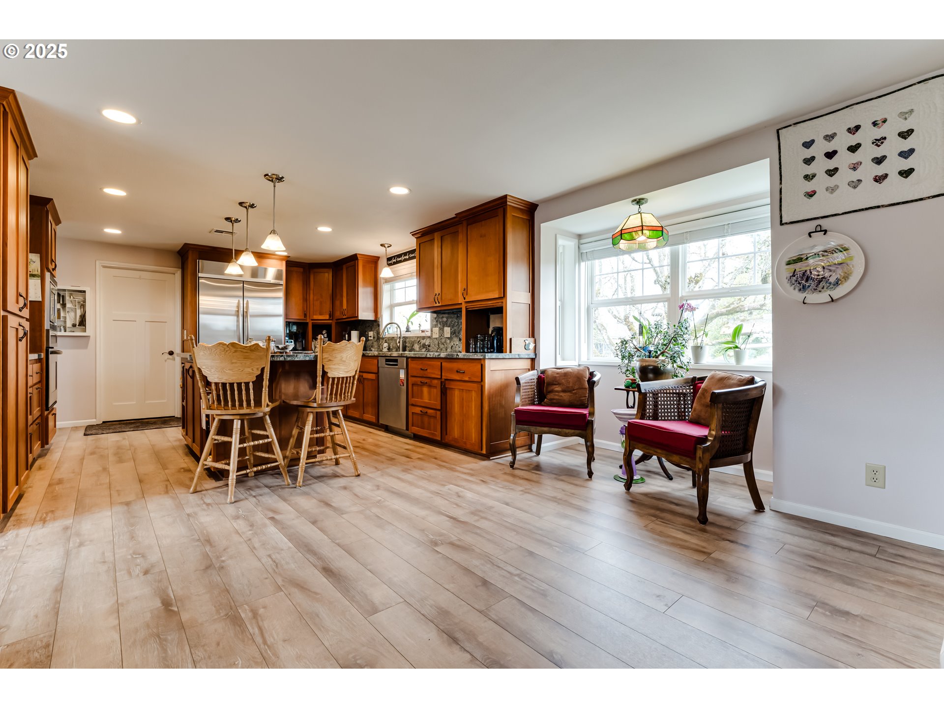 1595 Rambling Drive Springfield, OR 97477 - Photo 5 of 48