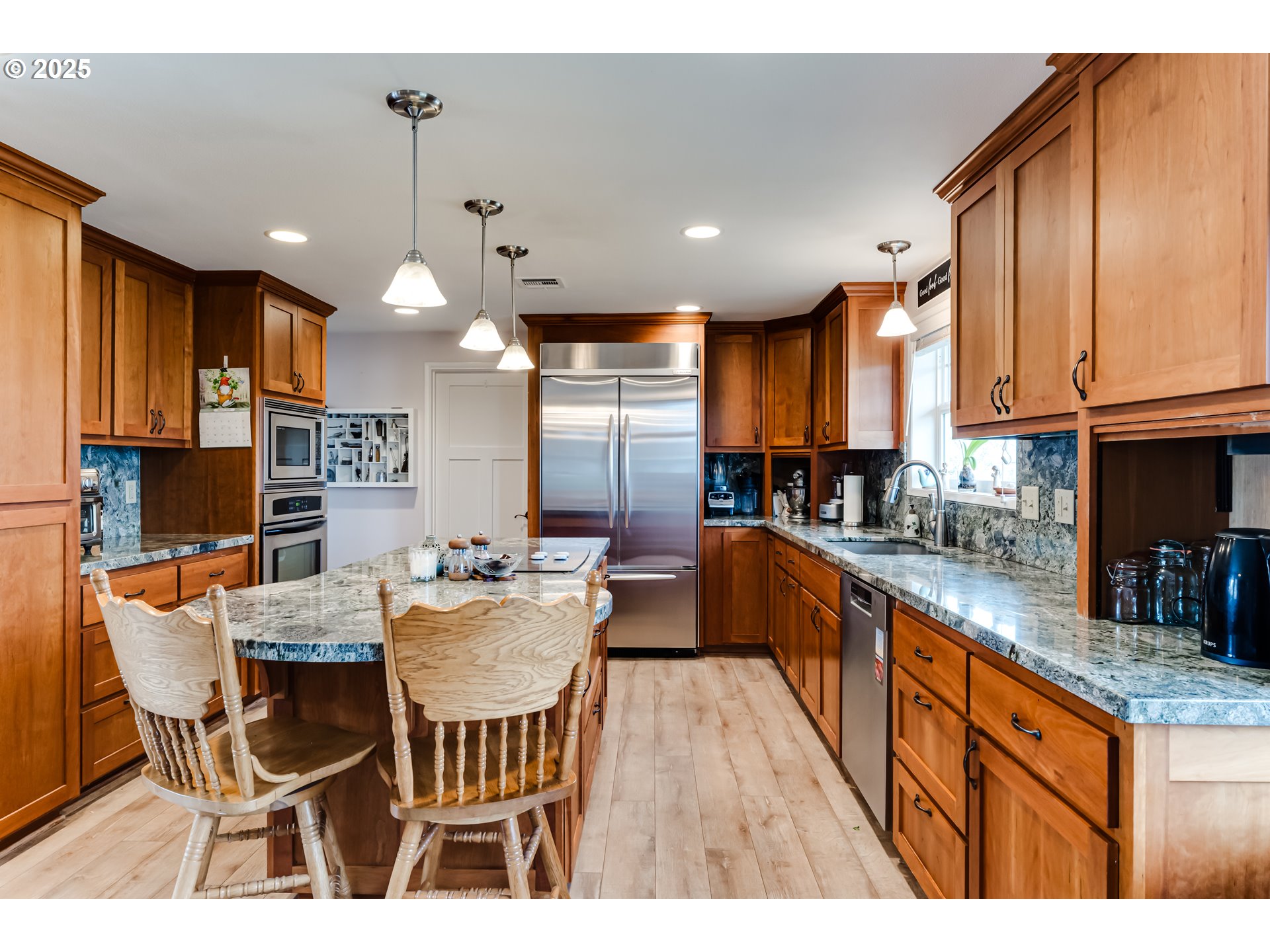 1595 Rambling Drive Springfield, OR 97477 - Photo 7 of 48