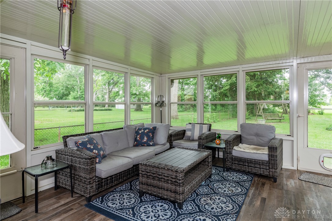 5049 West Enon Road Fairborn, OH 45324 - Photo 17 of 58