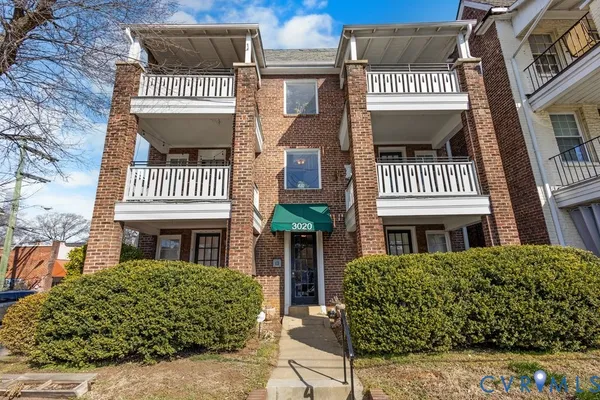 $206,000 | 3020 Patterson Avenue, Unit U8, Richmond, VA 23221