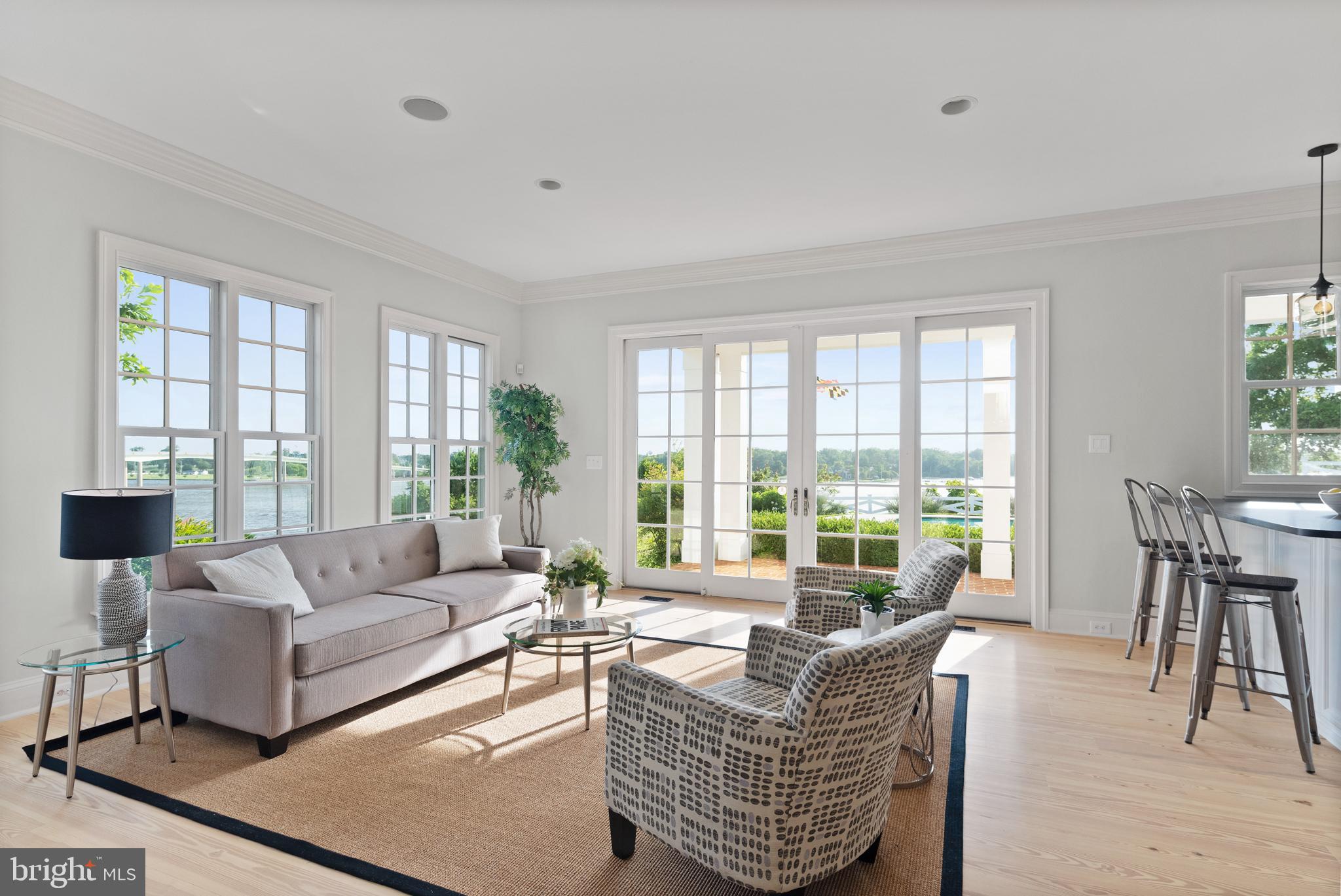1932 Carrollton Road Annapolis, MD 21409 - Photo 27 of 134 Gathering room that opens to lawns and pool