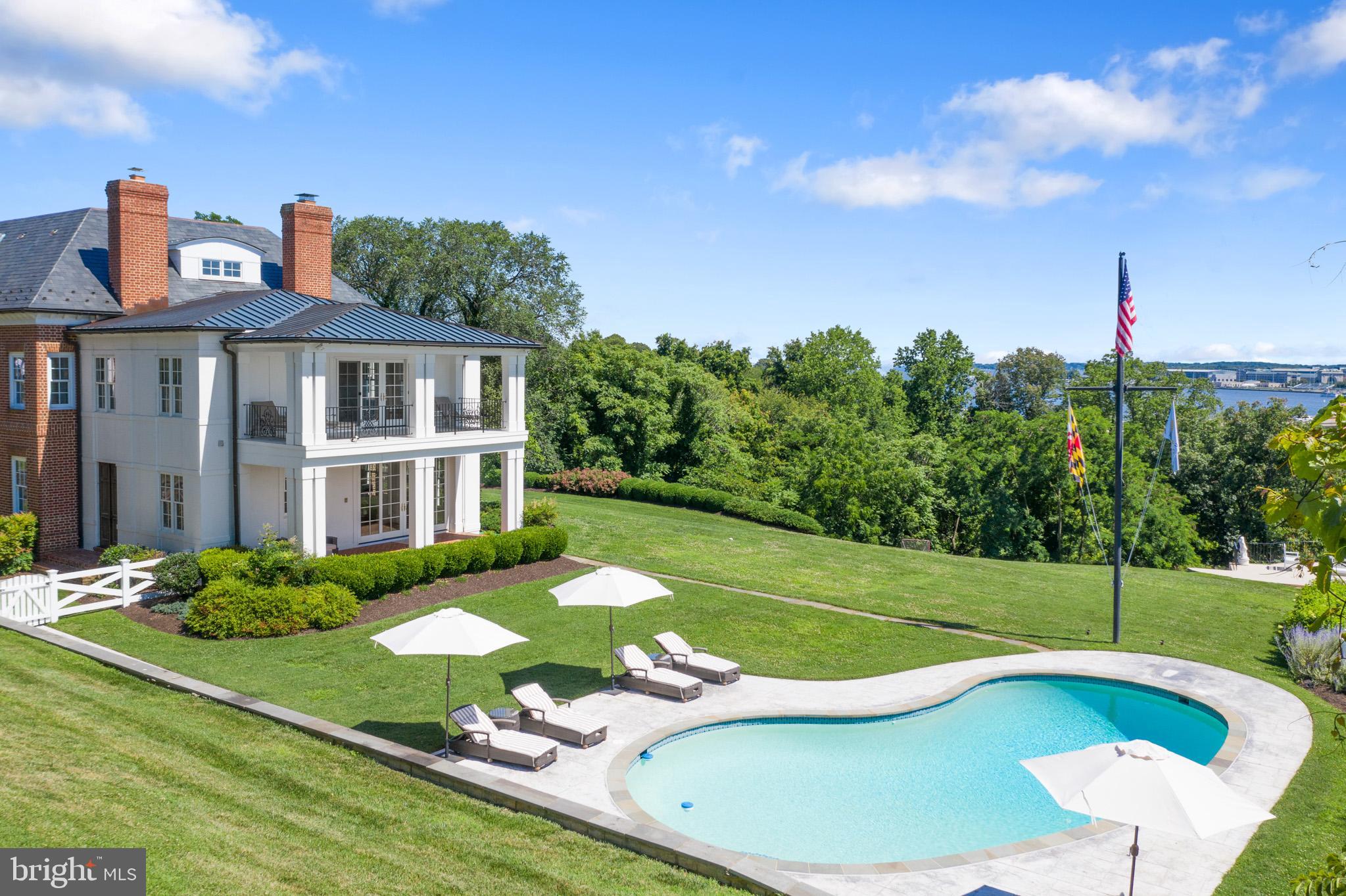 1932 Carrollton Road Annapolis, MD 21409 - Photo 4 of 134 A waterside pool