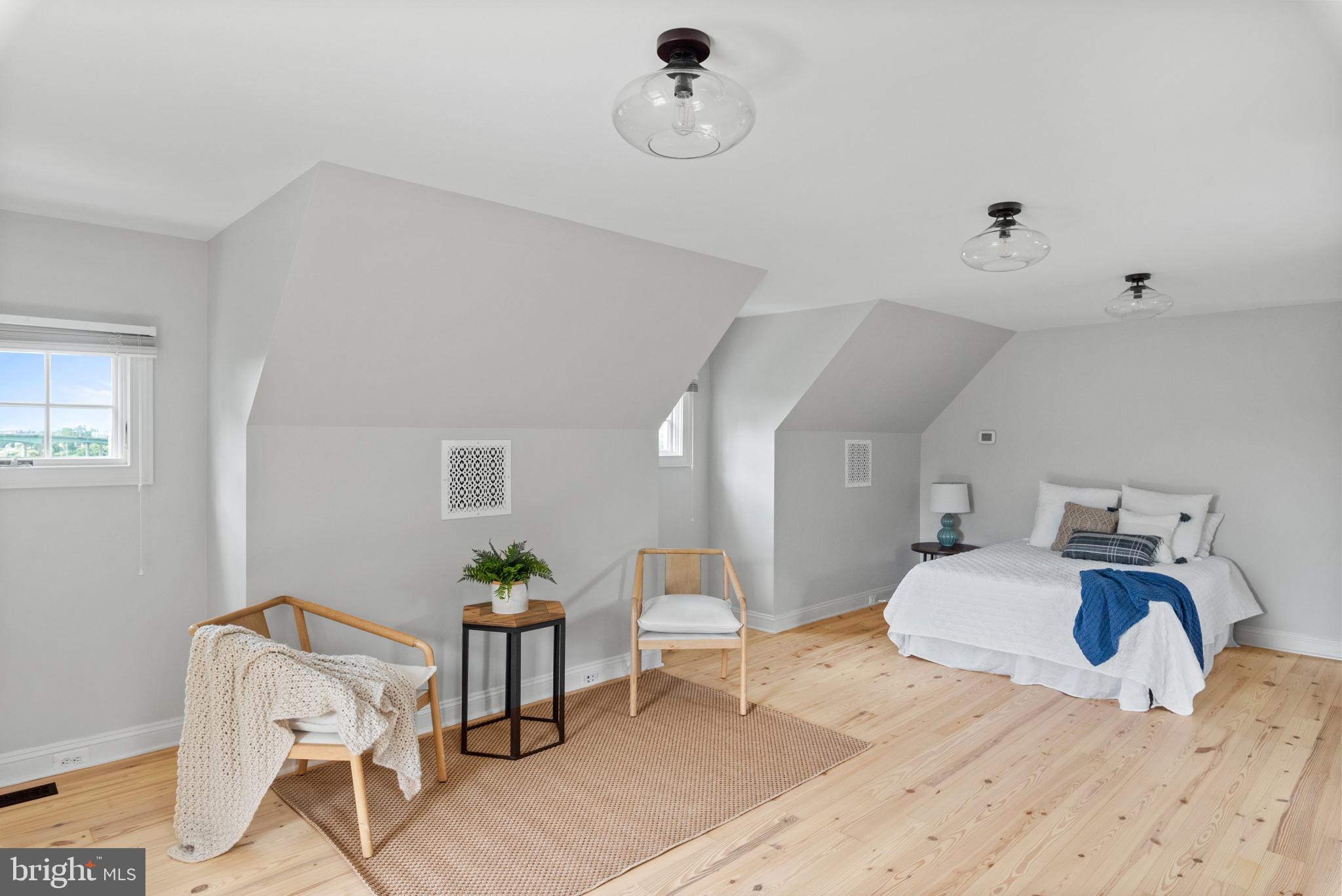 1932 Carrollton Road Annapolis, MD 21409 - Photo 75 of 134 spacious bedroom with sitting area