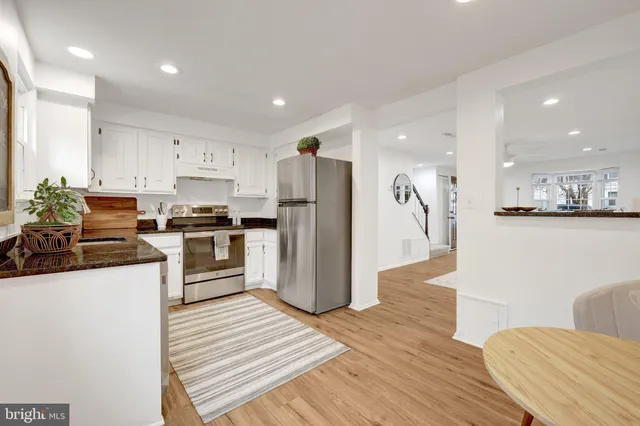 $409,000 | 37 Alden Court, Sterling, VA 20165