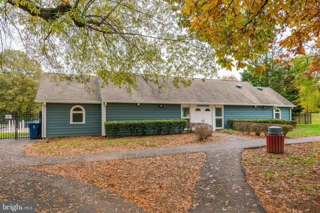 $409,000 | 37 Alden Court, Sterling, VA 20165