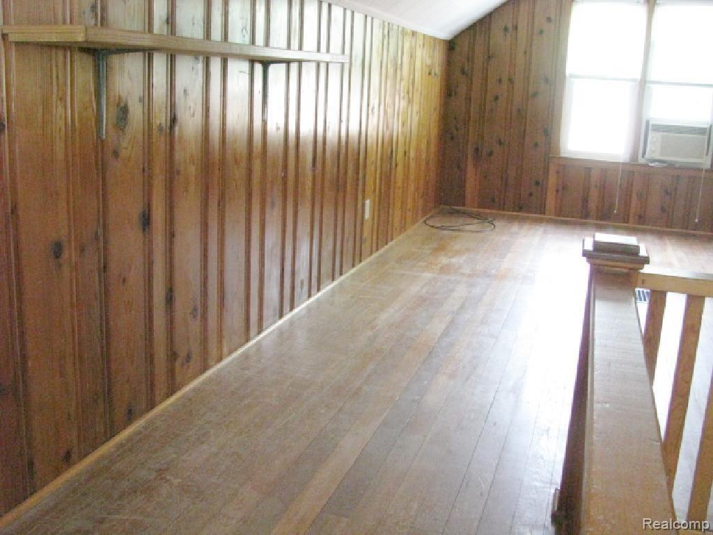 47474 Frederick Road Utica, MI 48317 - Photo 13 of 26 # 13 Master Loft - Copy - Copy.jpg