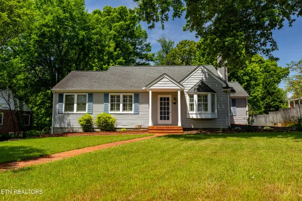 $519,000 | 1105 Sterling Avenue, Maryville, TN 37803