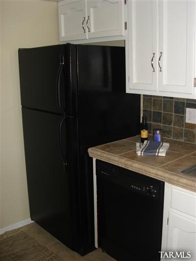 1200 East River Road, Unit K Tucson, AZ 85718 - Photo 4 of 8