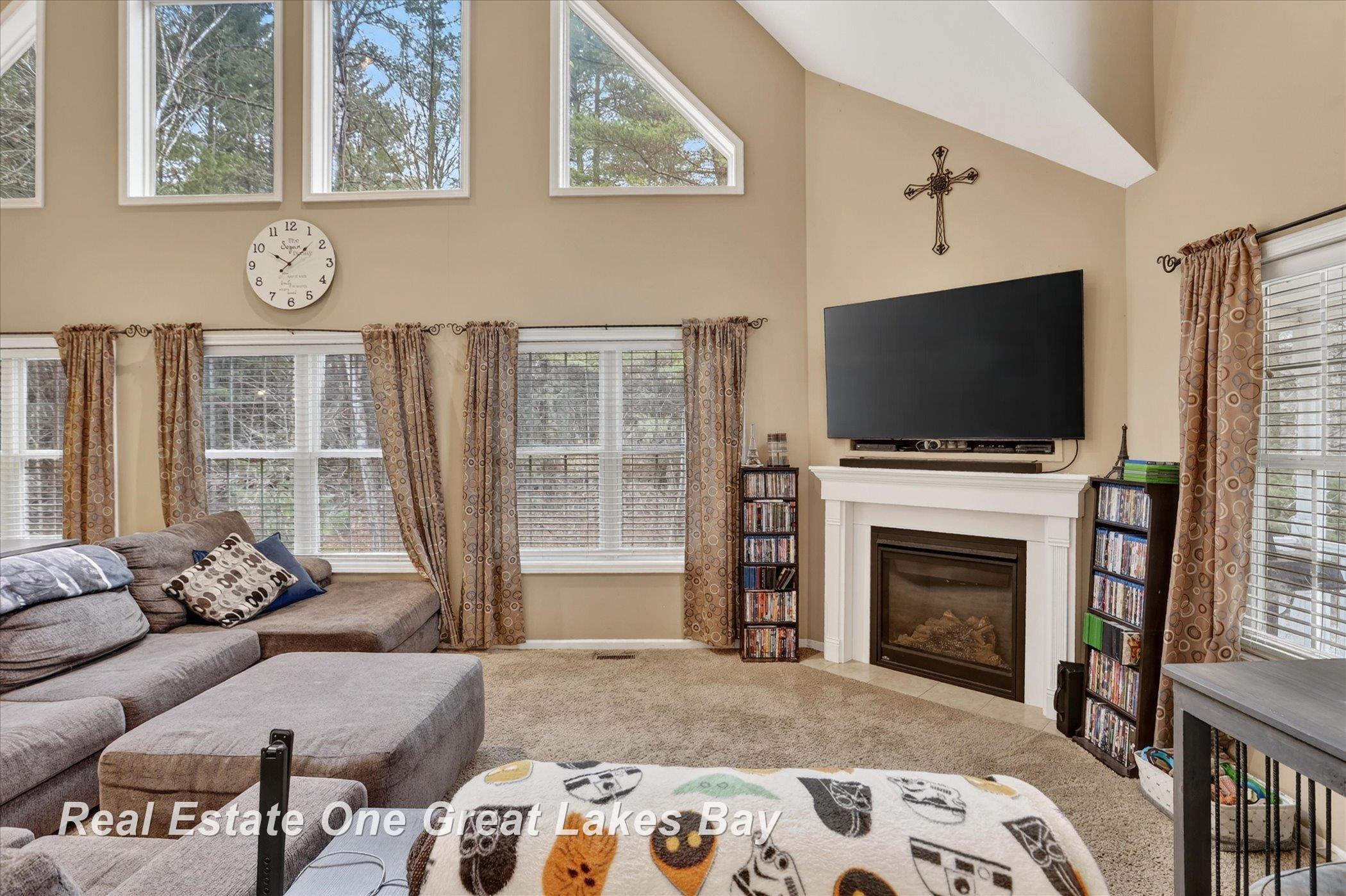 340 East Howard Road Beaverton, MI 48612 - Photo 9 of 37