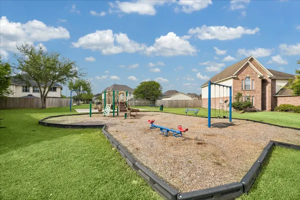 $325,000 | 2206 Camdon Drive, Deer Park, TX 77536