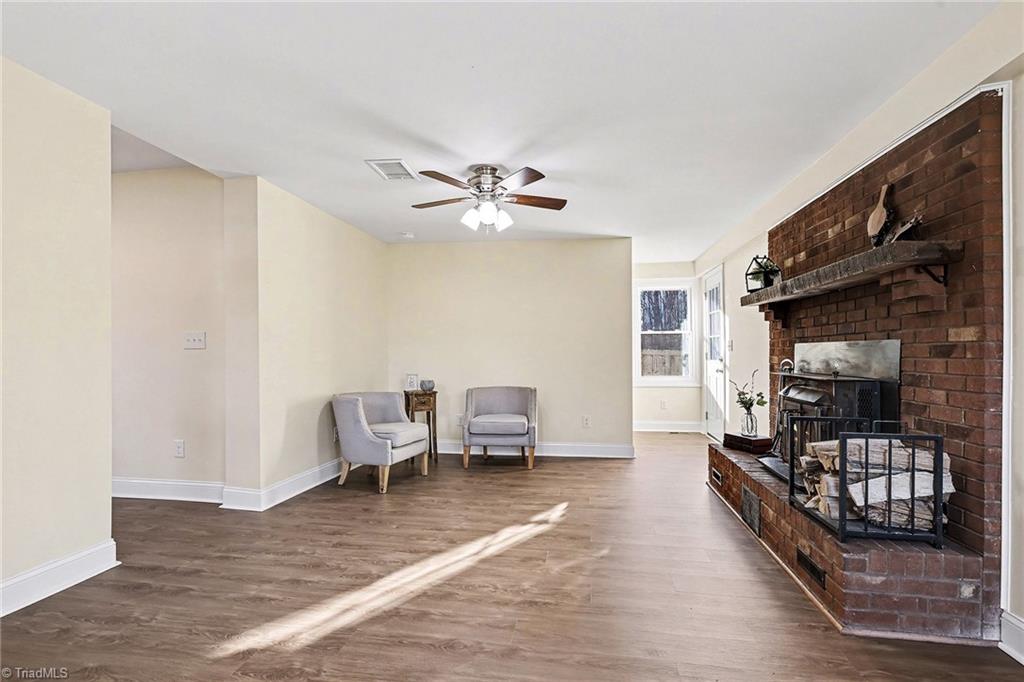 122 Old Fisher Ferry Road Thomasville, NC 27360 - Photo 3 of 20