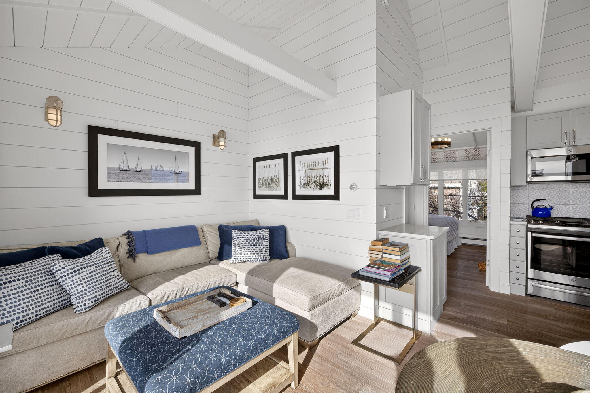 495 Commercial Street, Unit 9 Provincetown, MA 02657 - Photo 8 of 25 61-PF0A9193