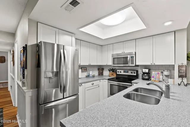 $380,000 | 918 North New River Drive, Unit 322, Surf City, NC 28445