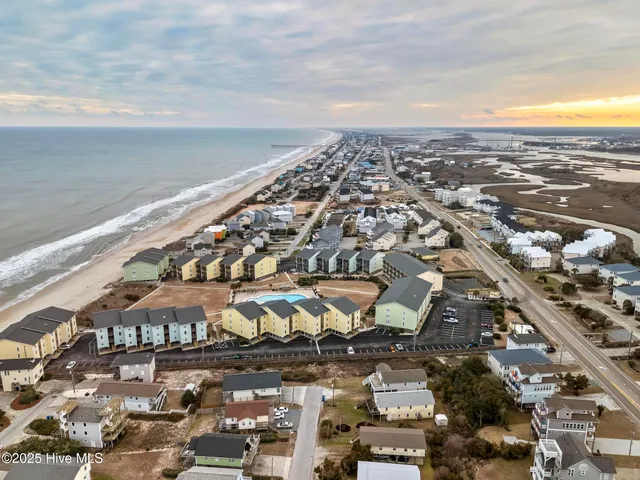 $380,000 | 918 North New River Drive, Unit 322, Surf City, NC 28445