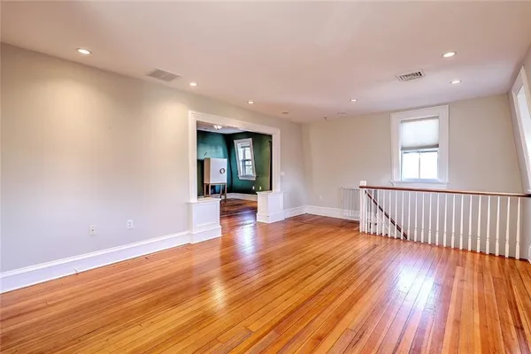 $2,300 | 225 Carpenter Street, Unit 3, Providence, RI 02903