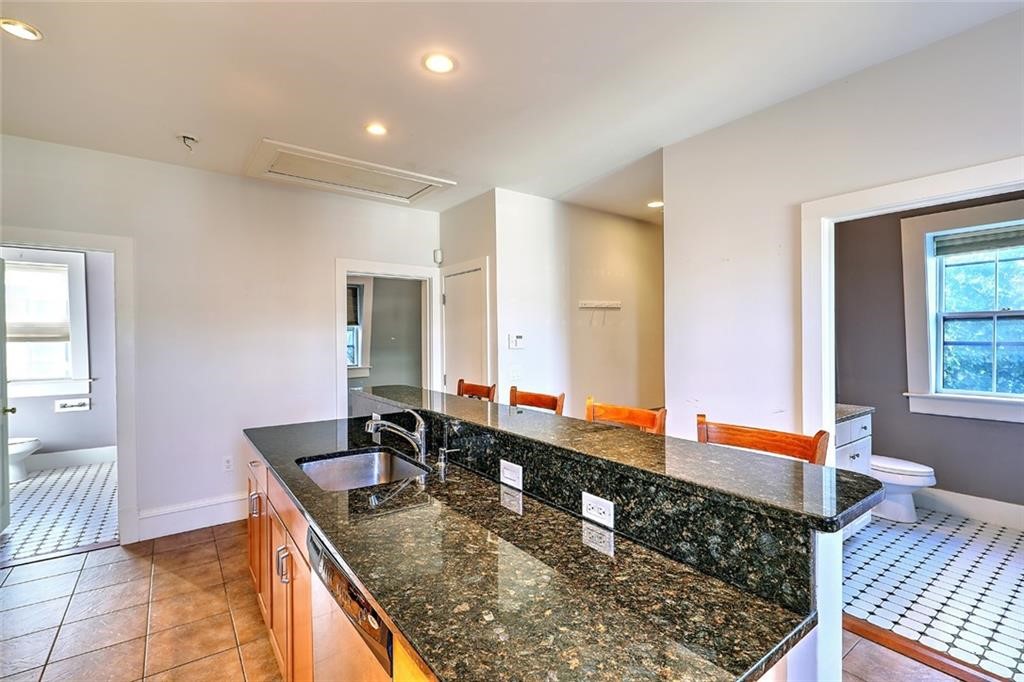 225 Carpenter Street, Unit 3 Providence, RI 02903 - Photo 10 of 11