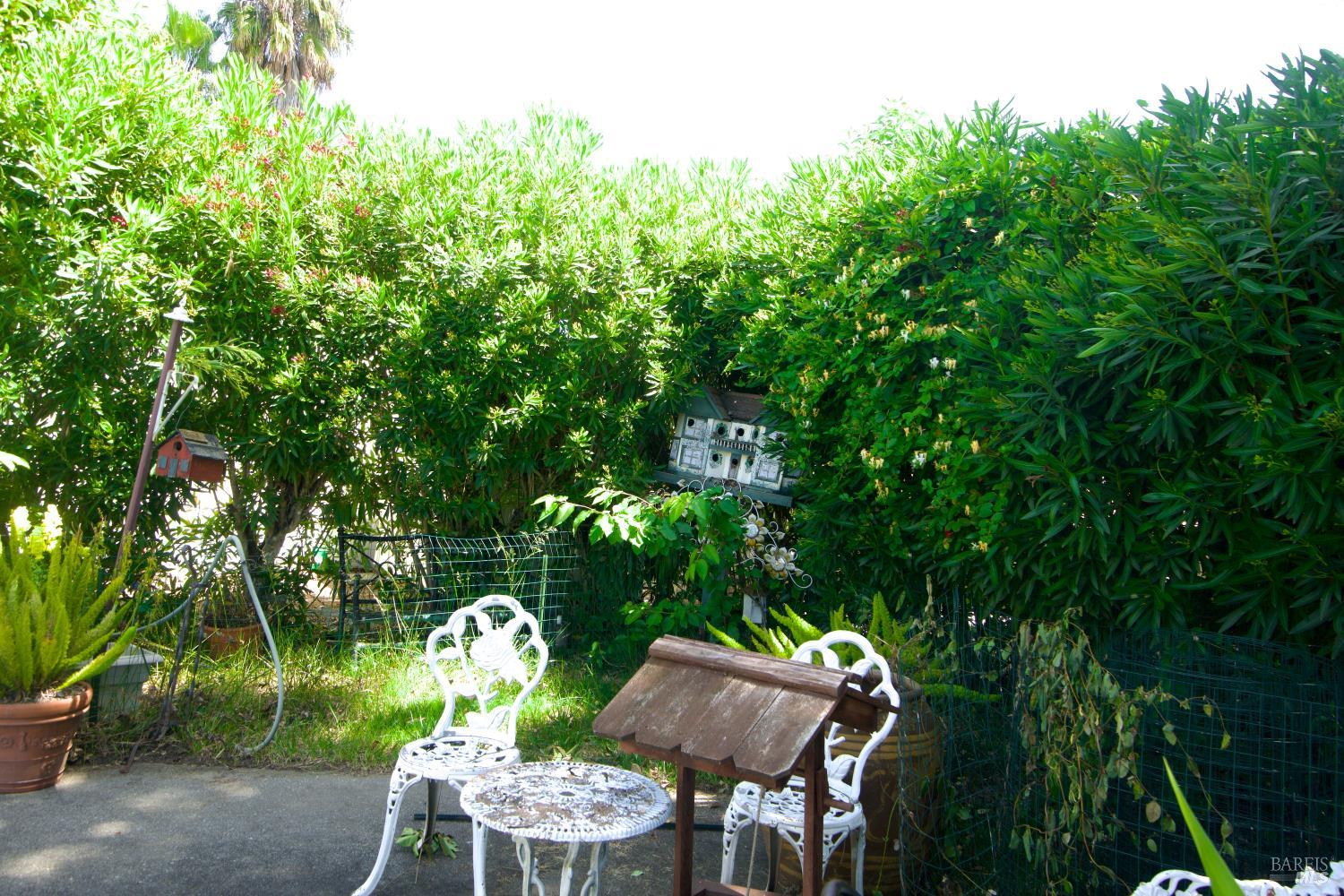 529 Colonial Park Drive Santa Rosa, CA 95403 - Photo 2 of 27 Nice little sitting area in backyard.