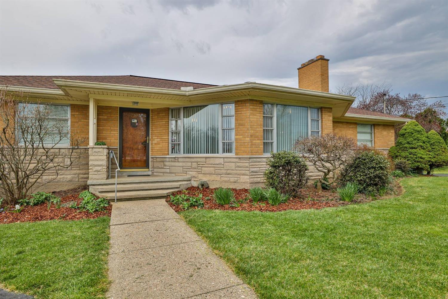 5221 West Fork Road Cincinnati, OH 45247 - Photo 3 of 50 Gallery Image 3