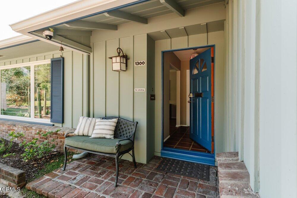 1300 Meadowbrook Road Altadena, CA 91001 - Photo 4 of 45 004_1300_meadow_brook-214_23