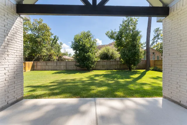 $525,000 | 231 Twilight Toast Drive, Conroe, TX 77304