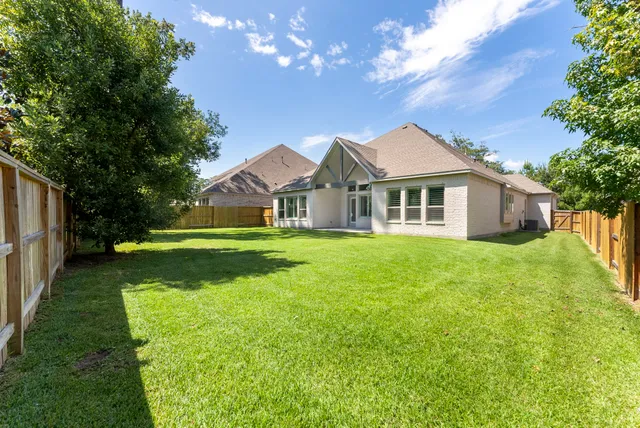 $525,000 | 231 Twilight Toast Drive, Conroe, TX 77304