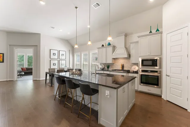 $525,000 | 231 Twilight Toast Drive, Conroe, TX 77304