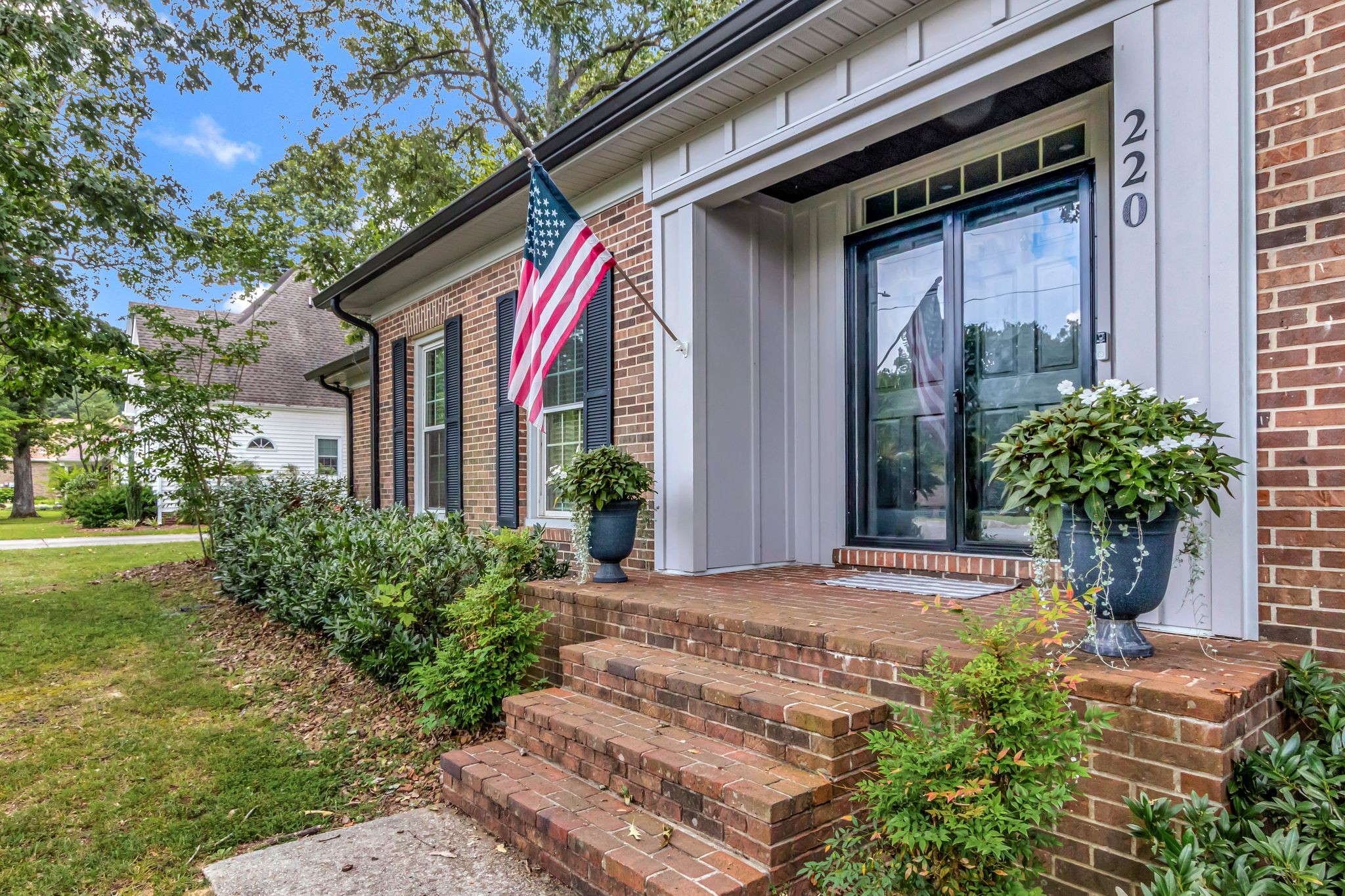 220 Mortons Lake Road Manchester, TN 37355 - Photo 4 of 42 Gallery Image 4