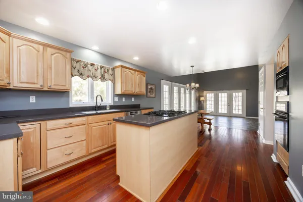 $500,000 | 7 Warren Circle, Glenmoore, PA 19343