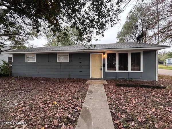 $1,295 | 3906 North Barrow Drive, Baton Rouge, LA 70802