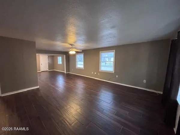 $1,295 | 3906 North Barrow Drive, Baton Rouge, LA 70802