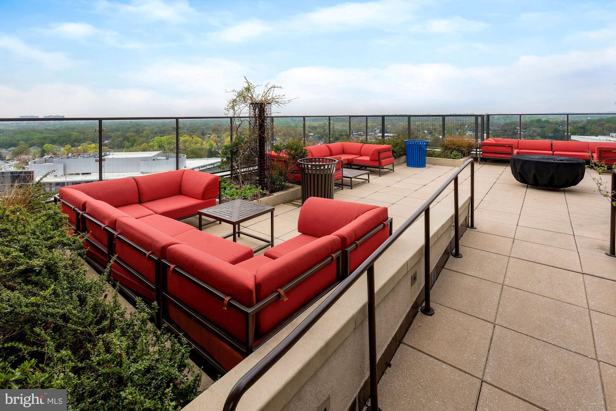 851 North Glebe Road, Unit 303 Arlington, VA 22203 - Photo 24 of 40 Rooftop