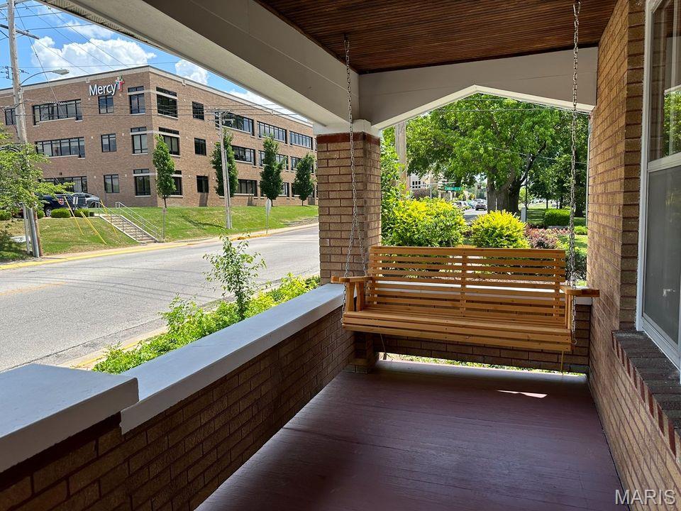 726 East Fifth Street, Unit MAIN LEVEL Washington, MO 63090 - Photo 2 of 18