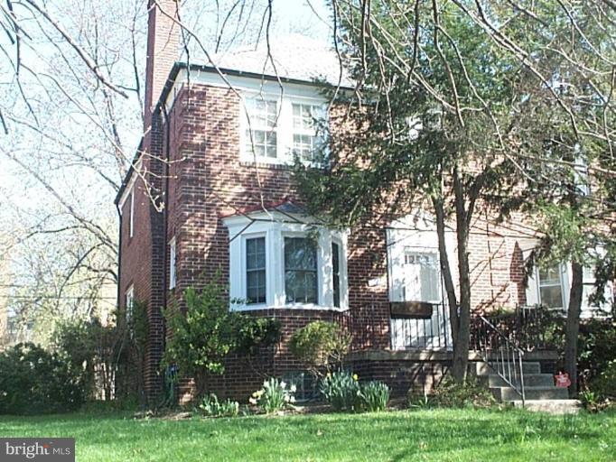 1512 Roundhill Road Baltimore, MD 21218 - Photo 1 of 14 Exterior (Main)