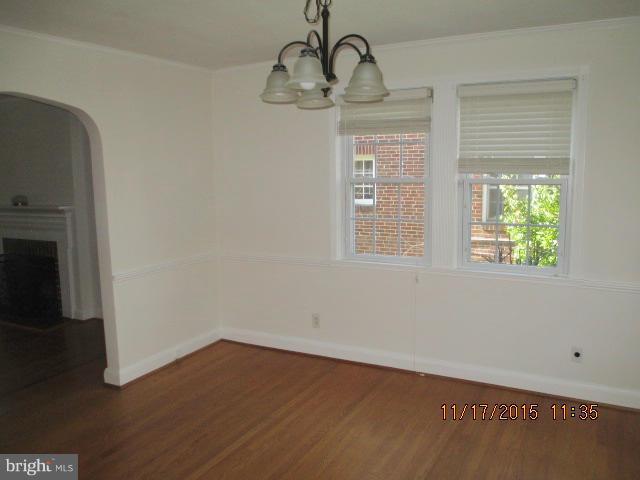 1512 Roundhill Road Baltimore, MD 21218 - Photo 4 of 14 Dining Room