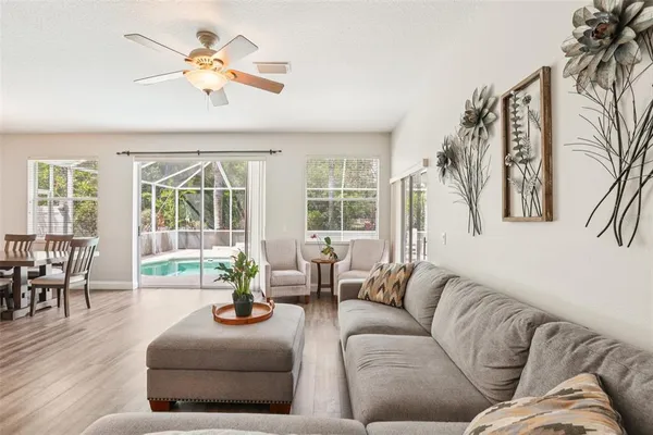 $725,000 | 5504 Lake Leta Boulevard, Tampa, FL 33624