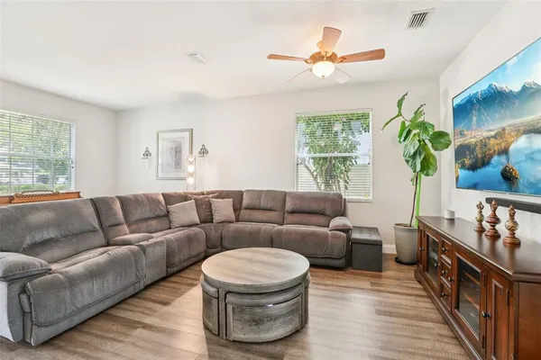 $725,000 | 5504 Lake Leta Boulevard, Tampa, FL 33624