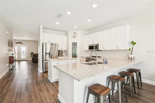 $725,000 | 5504 Lake Leta Boulevard, Tampa, FL 33624