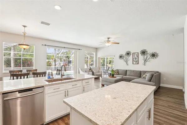 $725,000 | 5504 Lake Leta Boulevard, Tampa, FL 33624