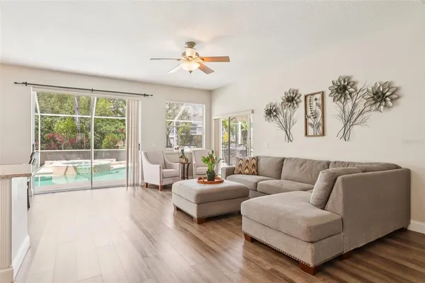 $725,000 | 5504 Lake Leta Boulevard, Tampa, FL 33624