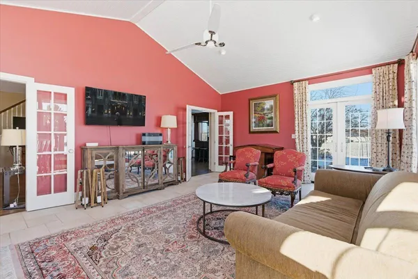 $889,000 | 805 Timothy Drive Southeast, Stewartville, MN 55976