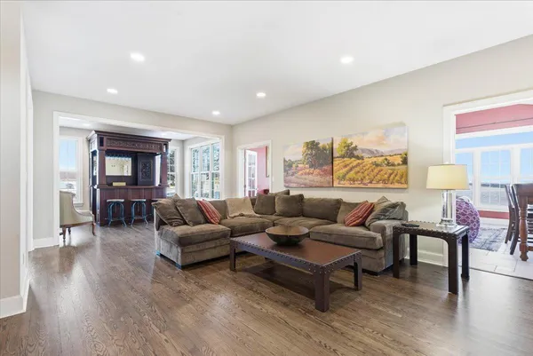 $849,900 | 805 Timothy Drive Southeast, Stewartville, MN 55976