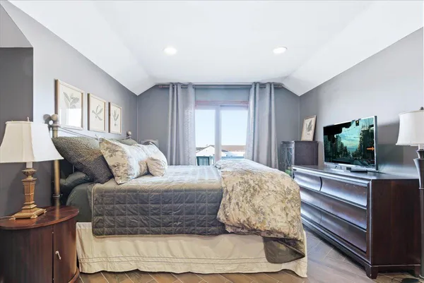 $889,000 | 805 Timothy Drive Southeast, Stewartville, MN 55976